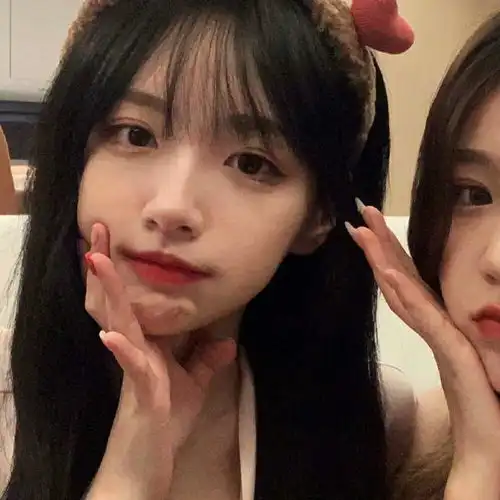 女生闺蜜姐妹头像唇腭裂
