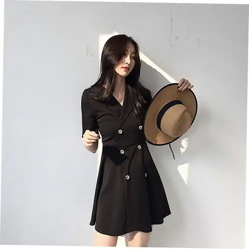 仙女必备小黑裙合集,少女又轻熟,满足你对美和优雅的全部幻想