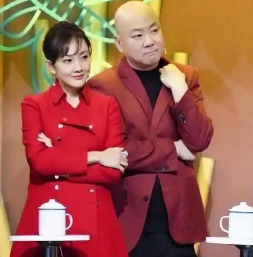 牛莉13岁夺全国冠军,8次登上春晚,嫁富豪丑老公,如今超幸福