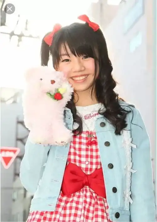 全日本最可爱的初中生是新一届抖音女神爆红却被喷长相太路人