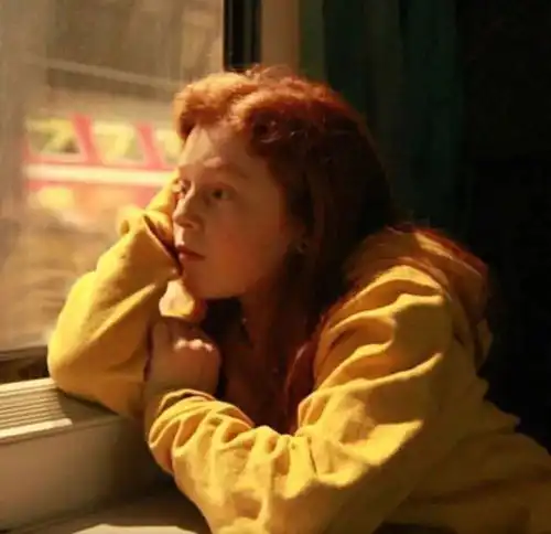 个性女头一个人是孤单,两个人是麻烦