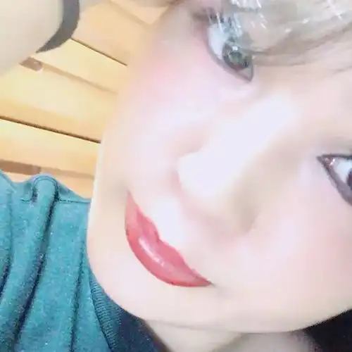 日本女星面部被无情泼卸妆液,大眼萌妹秒变简直就是欺诈啊