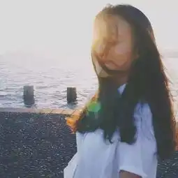 wechat头像女漫头侧脸