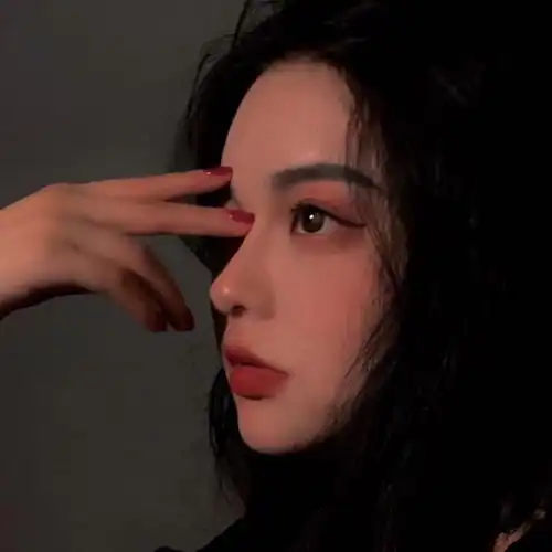 女生头像高冷是因为内向吗