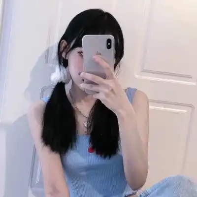 无水印女生头像上海地铁