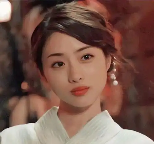 石原里美新婚分居为了事业,女人可以有多拼