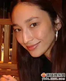 女星最美与最丑部分黎姿浅笑梨涡艳斗群芳图