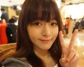 台湾艺大校花走红外表清新甜美神似徐娇