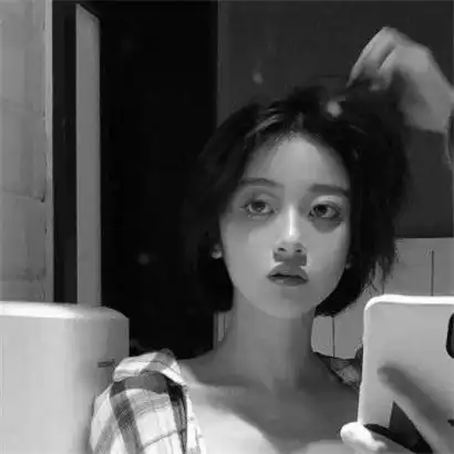 个性女生头像黑白系,生活真的让我很累