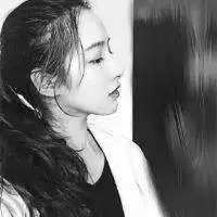 网图女生头像黑白女头