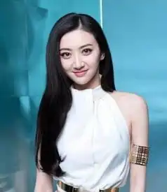桃花绕全身,桃花劫最多,最容易见异思迁的三大星座,尤其第一

