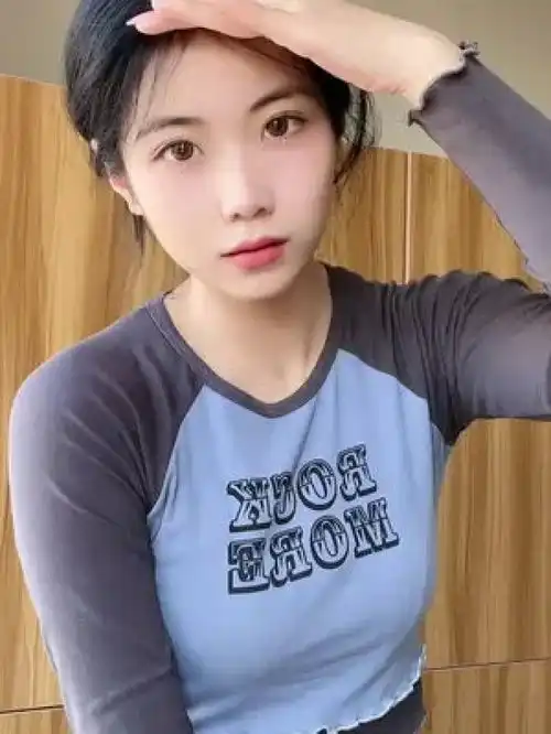 浅跳一下笨蛋美女奖励一个人替你胖十斤美丽坏女人