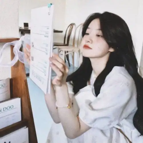 精选优质温柔小众好看的女生头像294