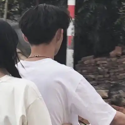 女头部位头像短发情侣