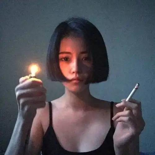 qq头像女生欧美短发孤独