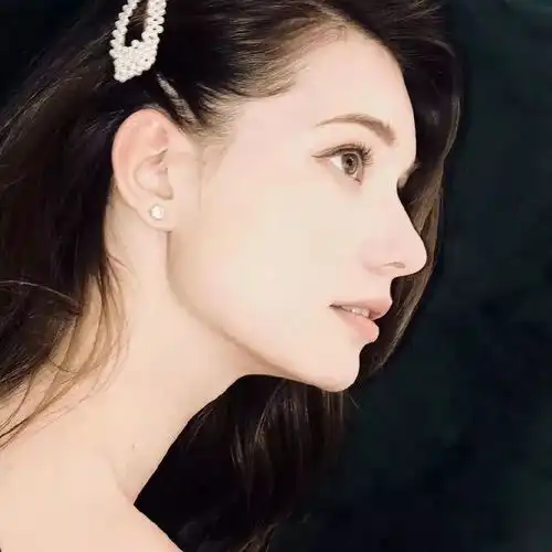 翻版奥黛丽赫本爆红网络一夜吸粉50w,美得好不真实