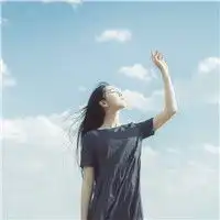 长发清新气质美女头像,侧面的样子更是迷人