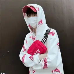 男生小清新戴口罩头像2018最新笑不代表开心只是一个表情