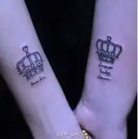 肤