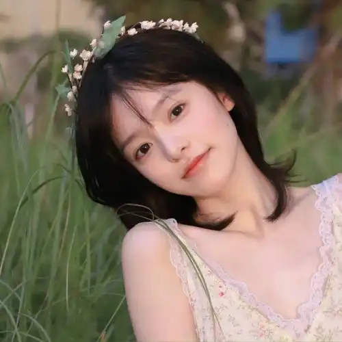 高级感温柔女生头像16