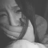 伤心的头像女生流泪微信头像图片大全