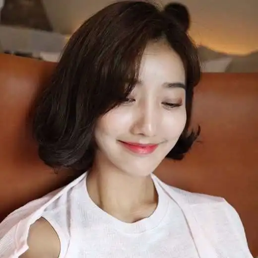 女生大卷短发图片2018短发时尚显清新,显脸小
