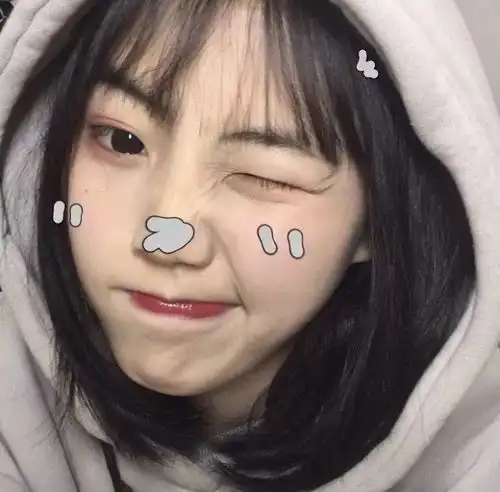 女生头像我也很难和你共情,毕竟我生而不是你