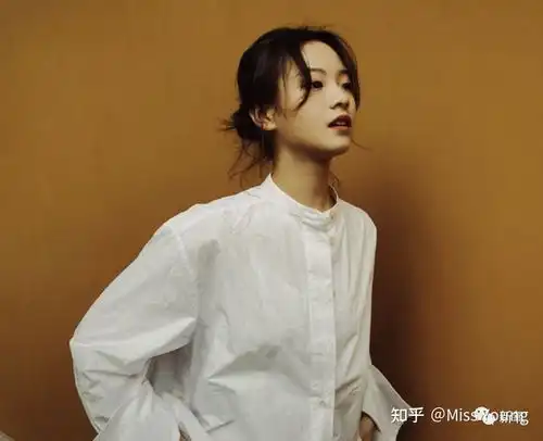 如何看待李庚希的长相