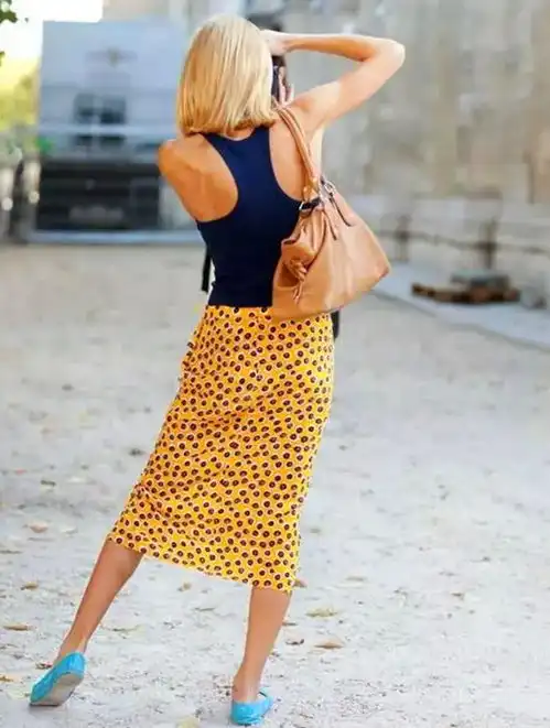 清爽又好看的吊带背心单品,这个酷夏,你不来pick一件吗