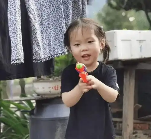 江西5岁女童失踪半月,母亲以泪洗面,事后还有人造谣