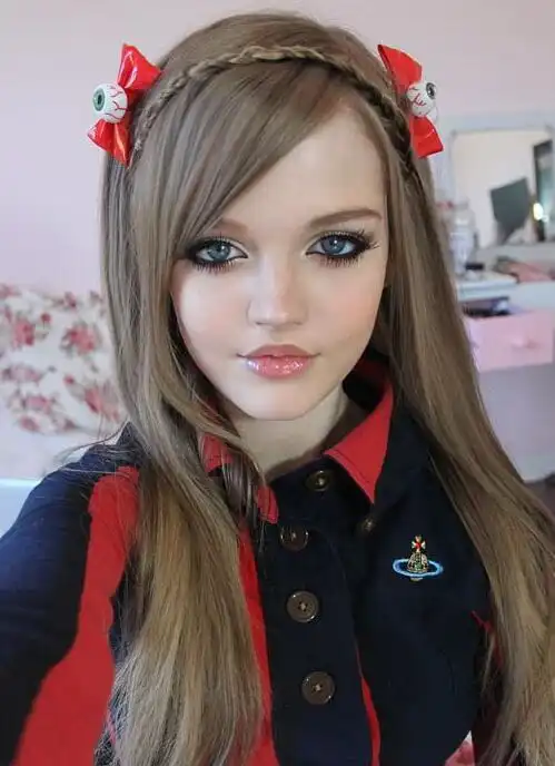 细数各国真人芭比美艳雷人塑胶脸样样齐全