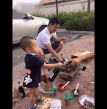 搞笑gif趣图哥们,你这样开王老吉,难道我以前方法用错了