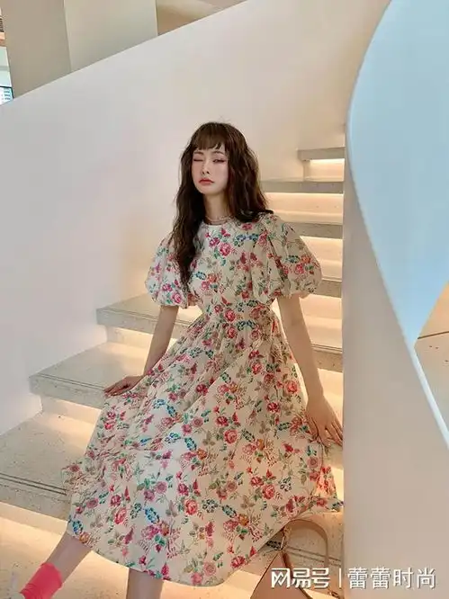法式桔梗初恋甜美中长款茶歇碎花连衣裙女夏季2021新款裙子