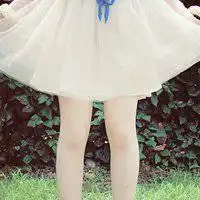 半身头像女生衬衫蓝天微信头像图片大全