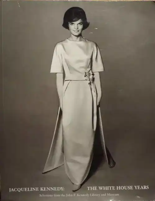 卍物志纪梵希的一生挚爱有两个,一个是奥黛丽赫本,另一个是...