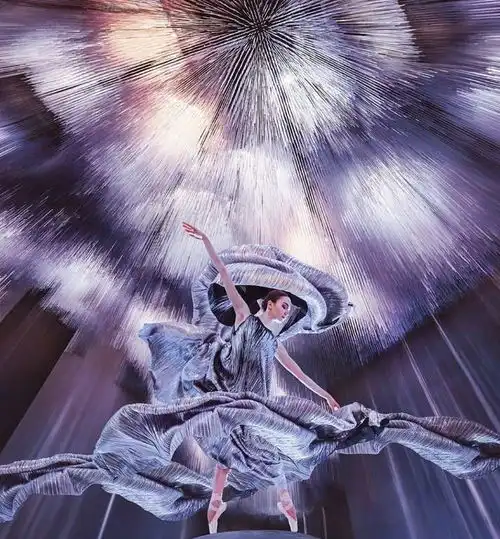 仙女下凡摄影师在世界各地婚纱旅行中拍摄到的梦幻婚纱照
