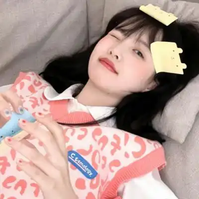 ins微信女头碰到女孩子合照要说都超好看这是礼貌