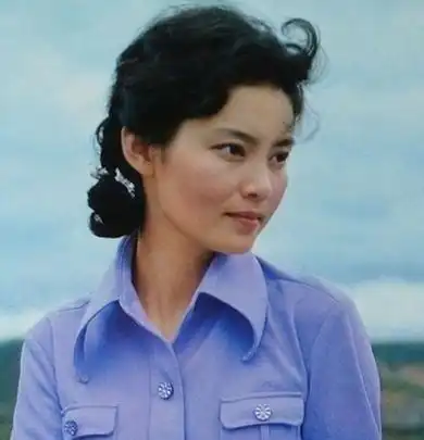 她是朱军一生追不到的女人,33岁离婚看破红尘,今68岁一心向佛