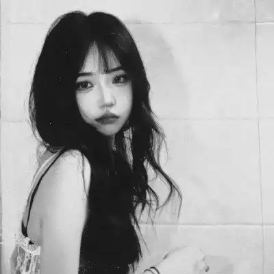 黑白头像女唯美高清图片