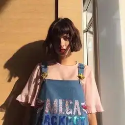 2018qq头像女生欧美清新俏皮高清图片想得却不得情爱里无智者