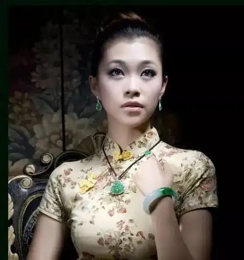 女人吉祥旺财头像高清豪