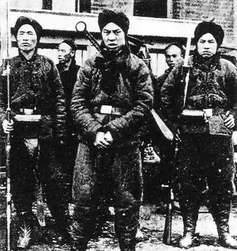 晚清的两个奇特女子,一个卖国,一个卖身,哪个可怜哪个可恨