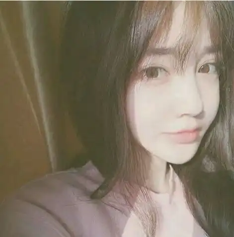白色衣服头像女生唯美甩