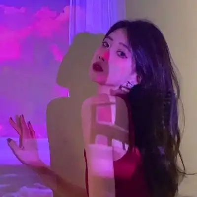 很高级的美女头像魅力高清超级质感极目不见故土抬头却是同一片星空