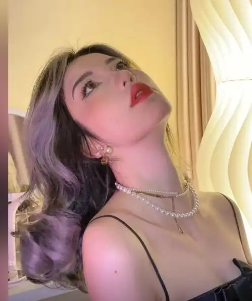 象棋特级大师王天一接受调查,北大毕业,女友漂亮大方,热衷公益