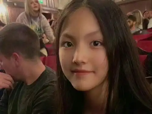我不是大明星,是小公主,呆萌的王诗龄,已成为长腿美少女