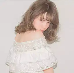 头像女生慵懒风卷发