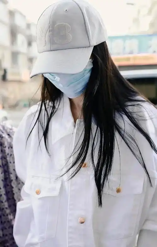 王丽坤大走女团风,宋妍霏频繁营业a爆了