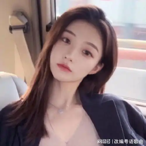 那光,那淡淡的水一样流淌的白云