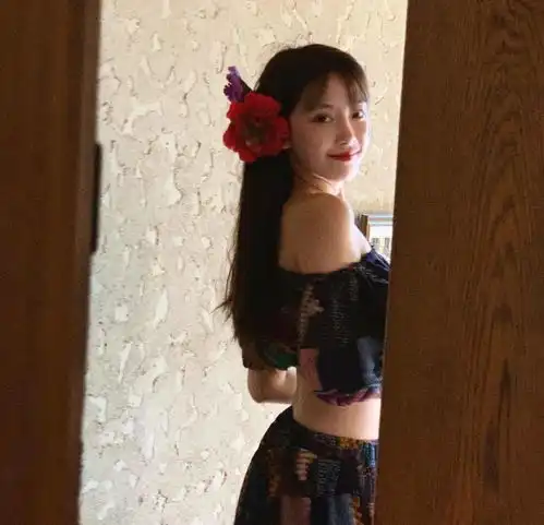 半藏森林发文怒怼网友,频繁更博这是准备复出了